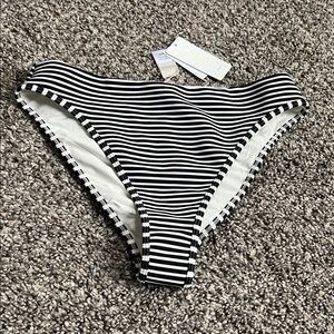 L*space Pierre bottom NWT medium